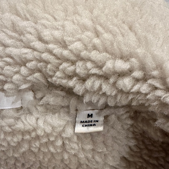 Uniqlo Tan Teddy Jacket with Cream Accents - Picture 2 of 3